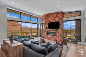 SENTIERRE PADRE CANYON PH 1B - Residential