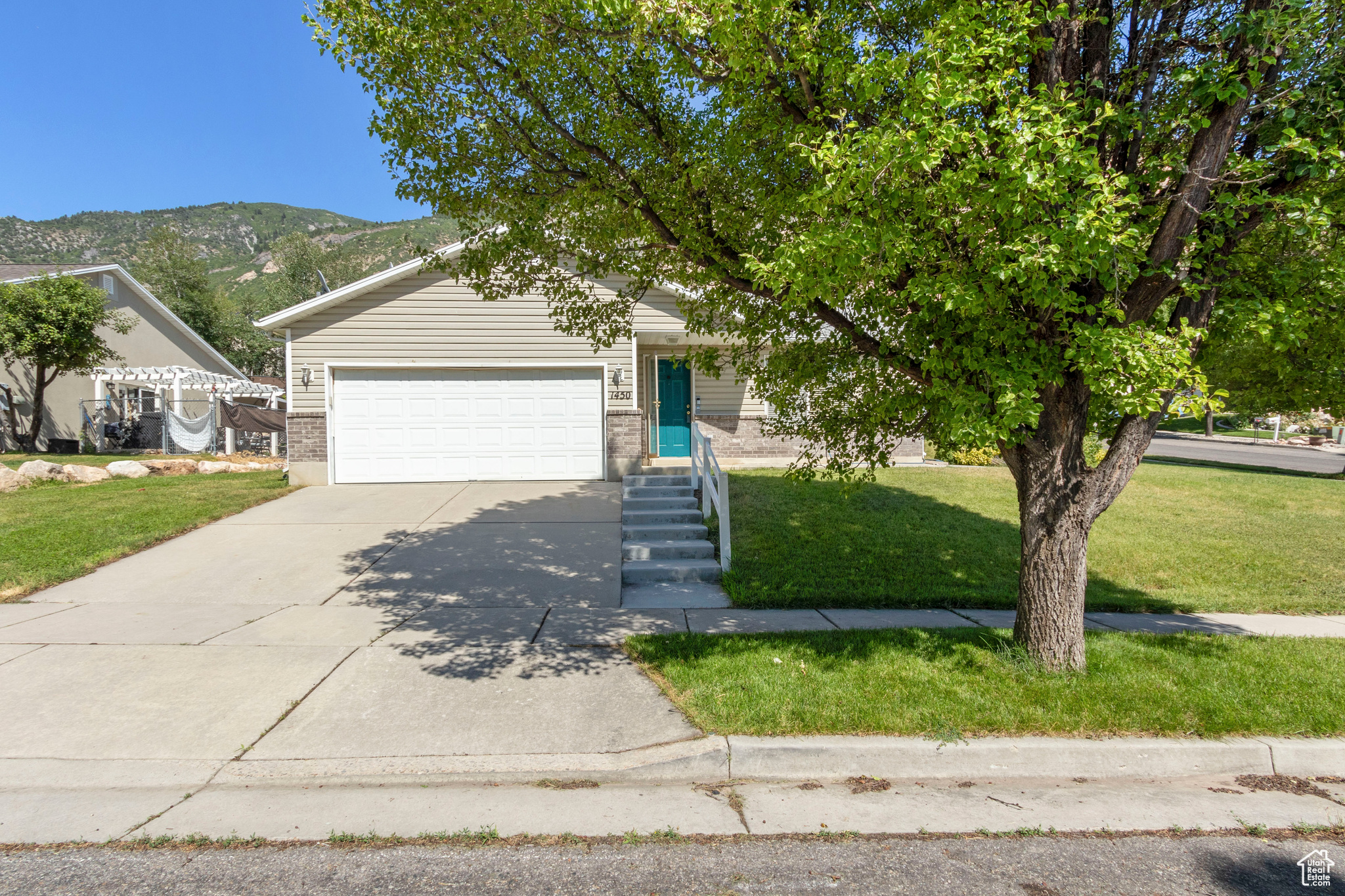 MOUNTAIN RIDGE PHASE - Residential