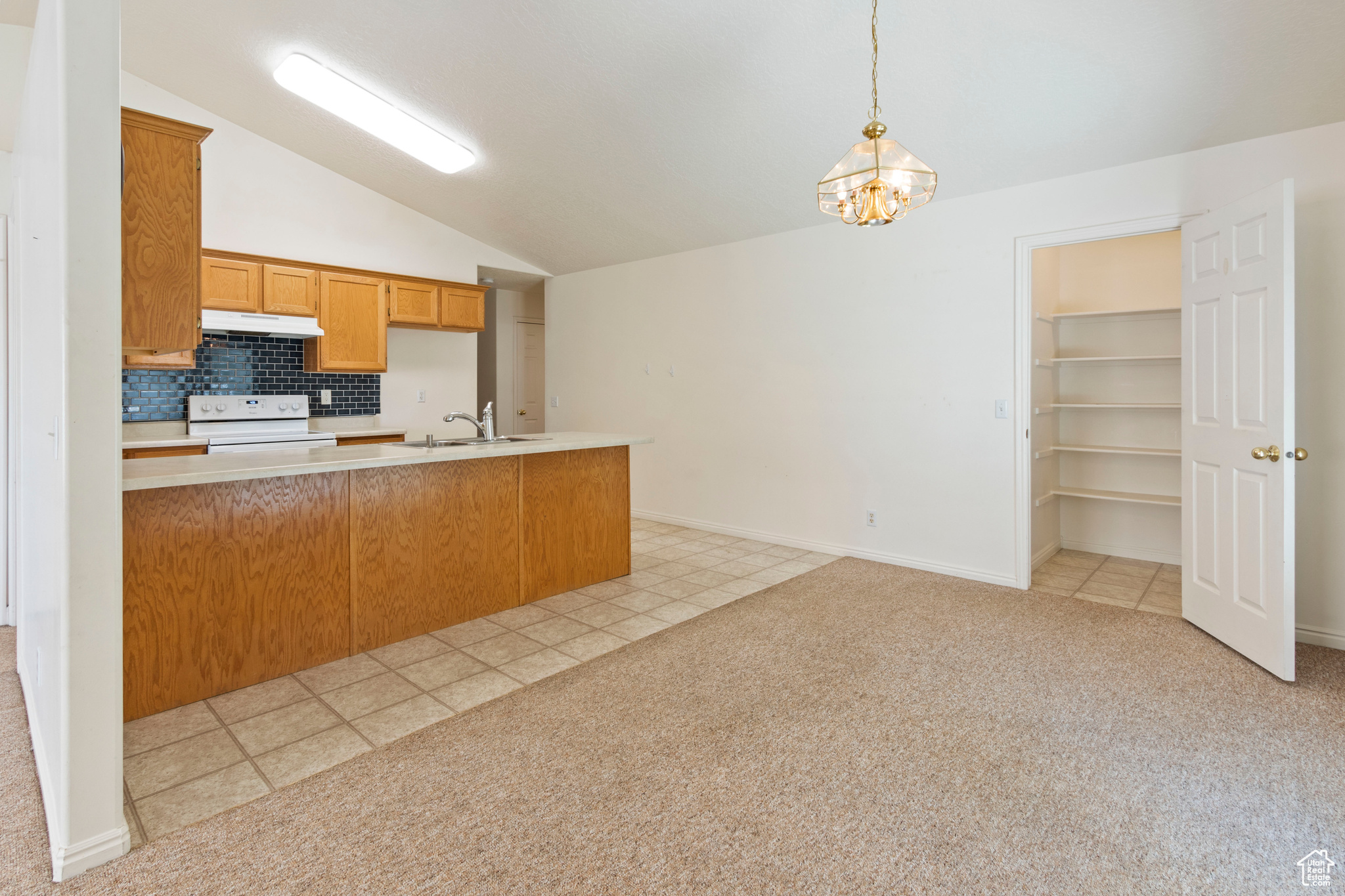 MOUNTAIN RIDGE PHASE - Residential