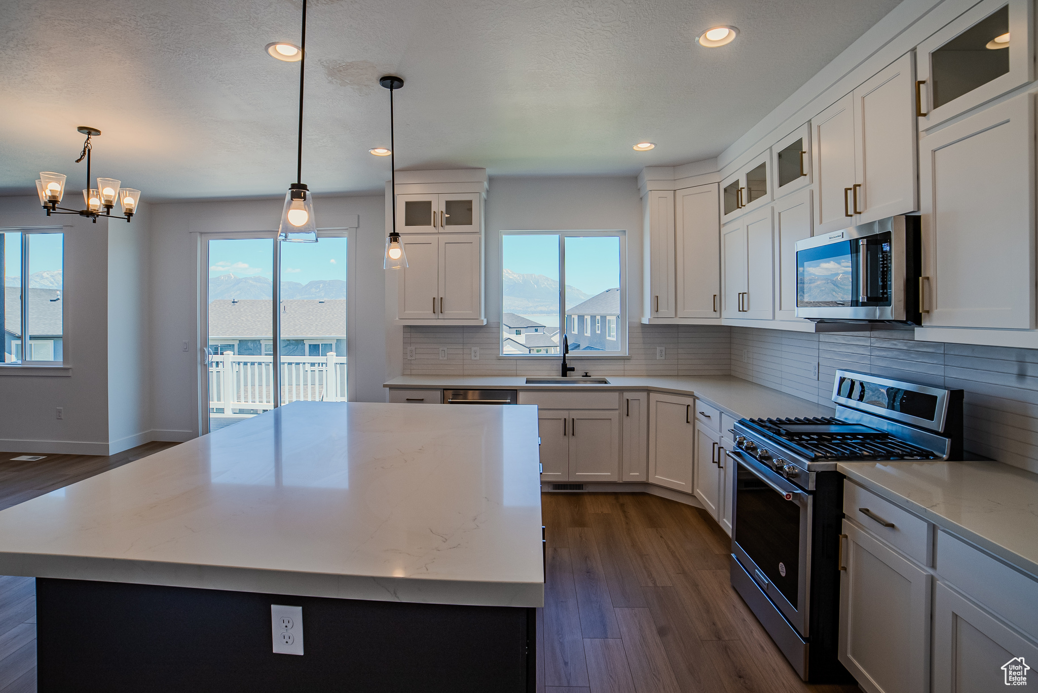 3358 S Heathercrest Dr, Saratoga Springs, Utah image 6