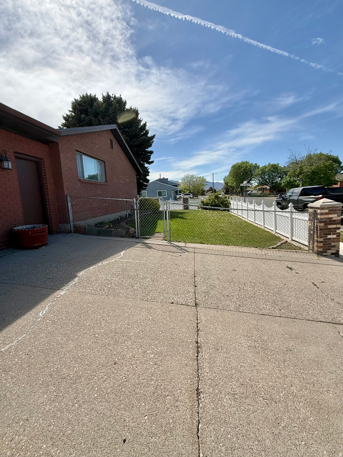 FAIRLANE HEIGHTS - Residential