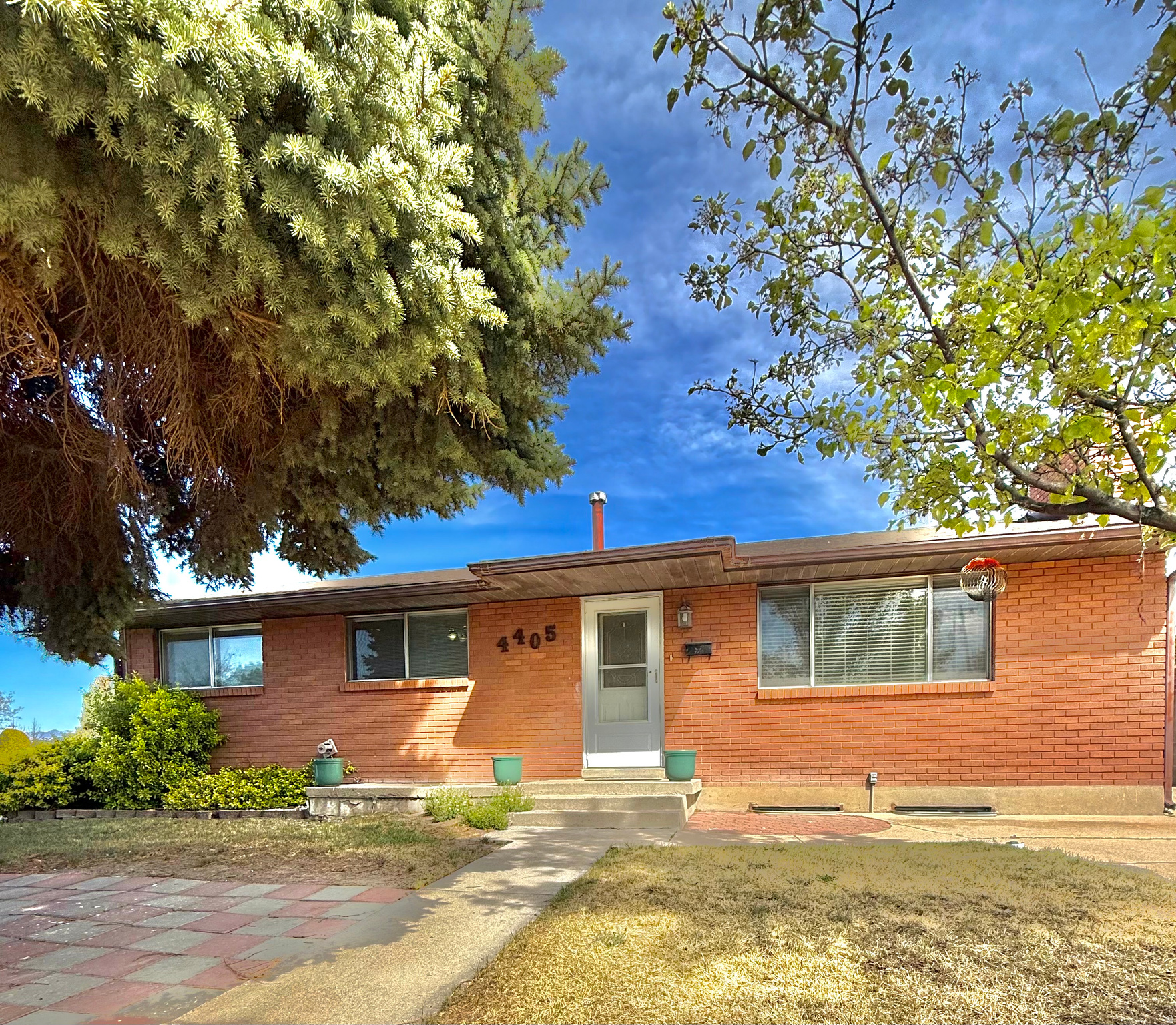 FAIRLANE HEIGHTS - Residential