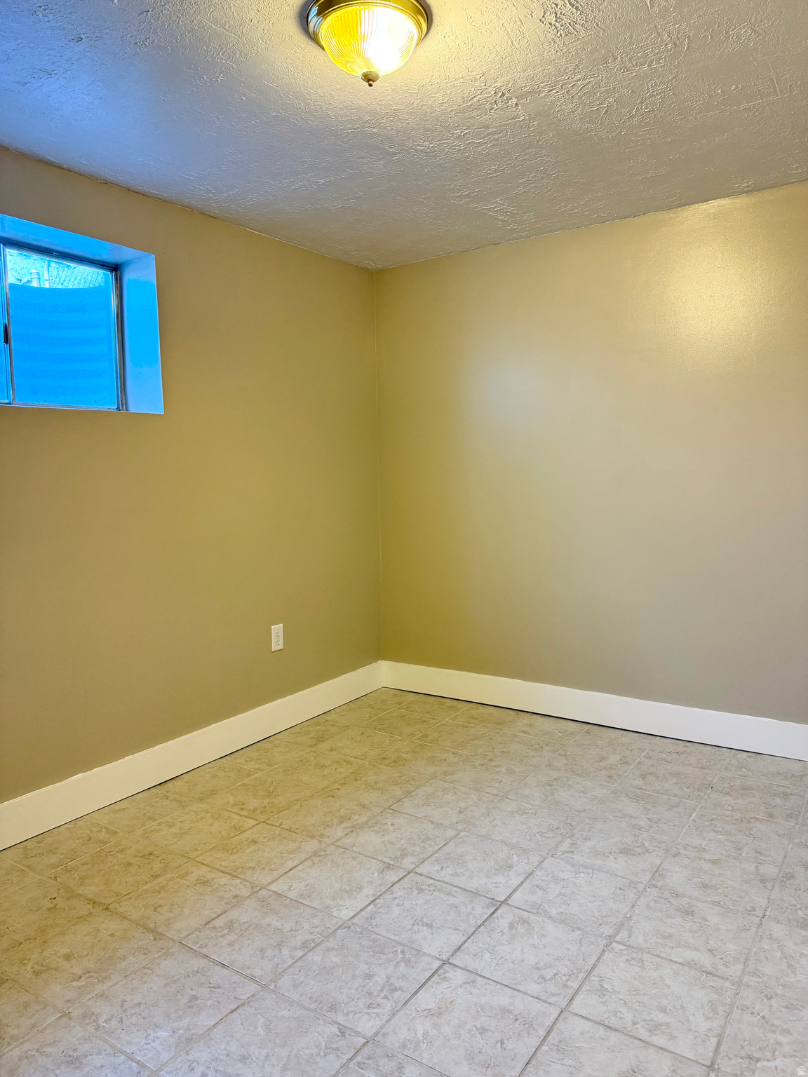 FAIRLANE HEIGHTS - Residential