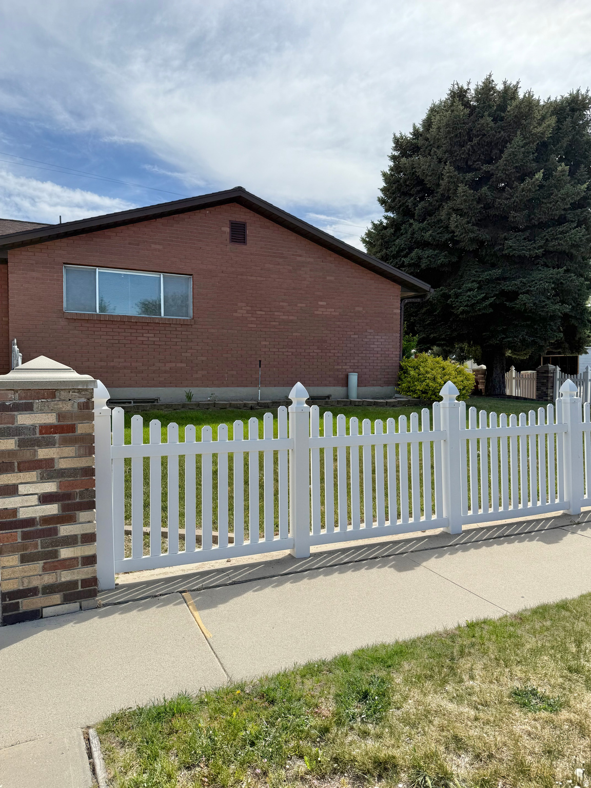 FAIRLANE HEIGHTS - Residential