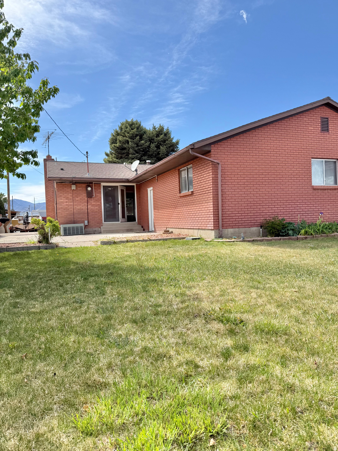 FAIRLANE HEIGHTS - Residential