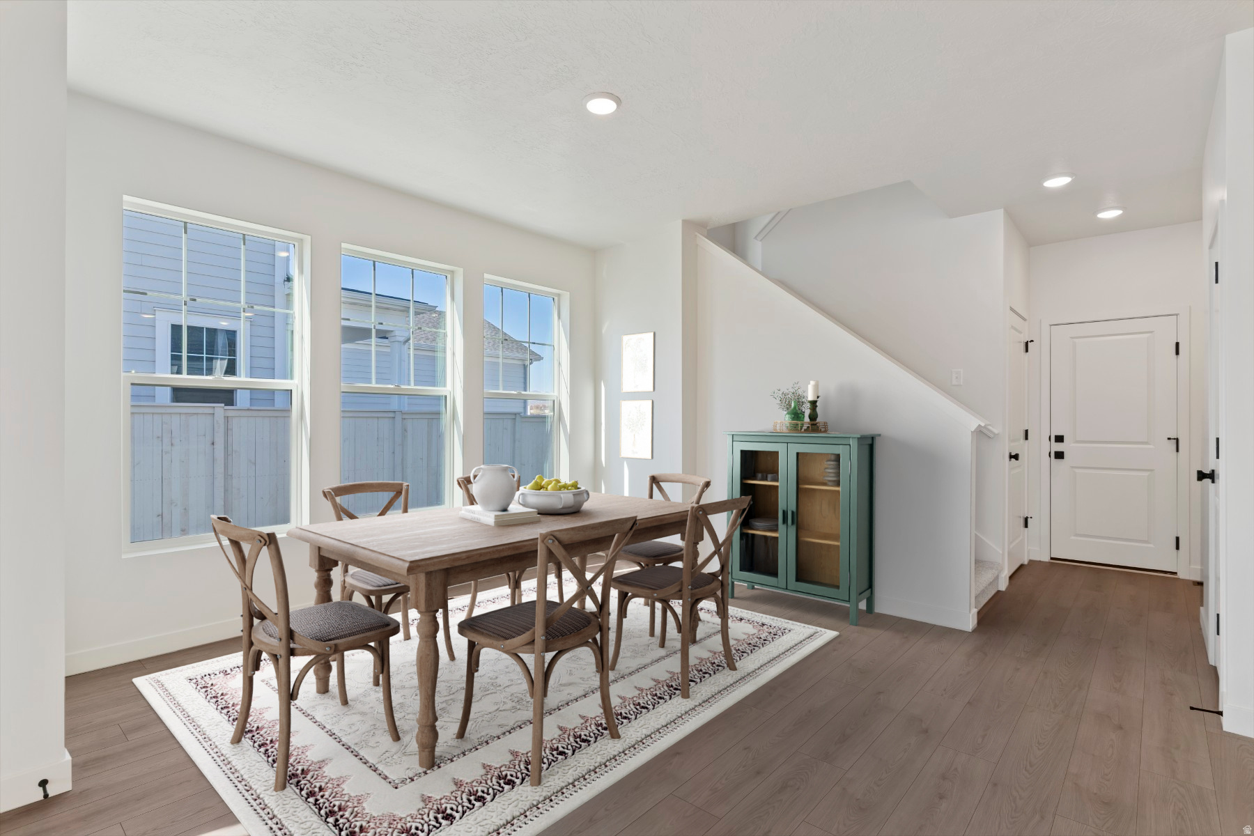 BEACON POINTE - Residential