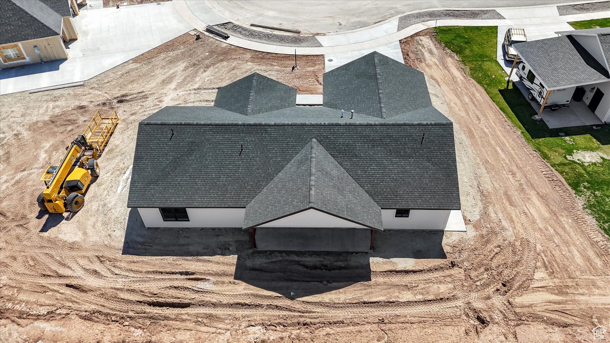 COUNTRY CLUB ESTATES - Residential