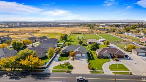Tiny photo for 3011 N 1000 W, Pleasant View, UT 84414 (MLS # 2102744)