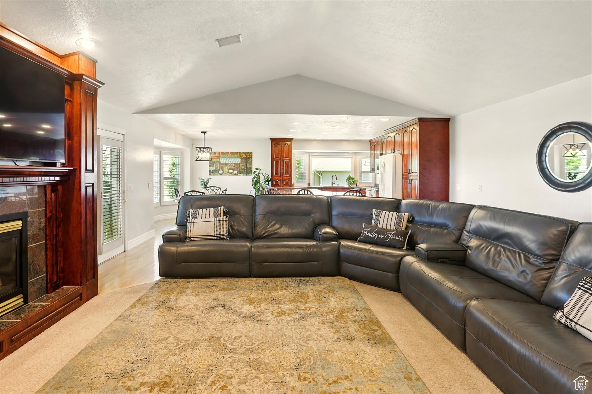 BRENTWOOD - Residential