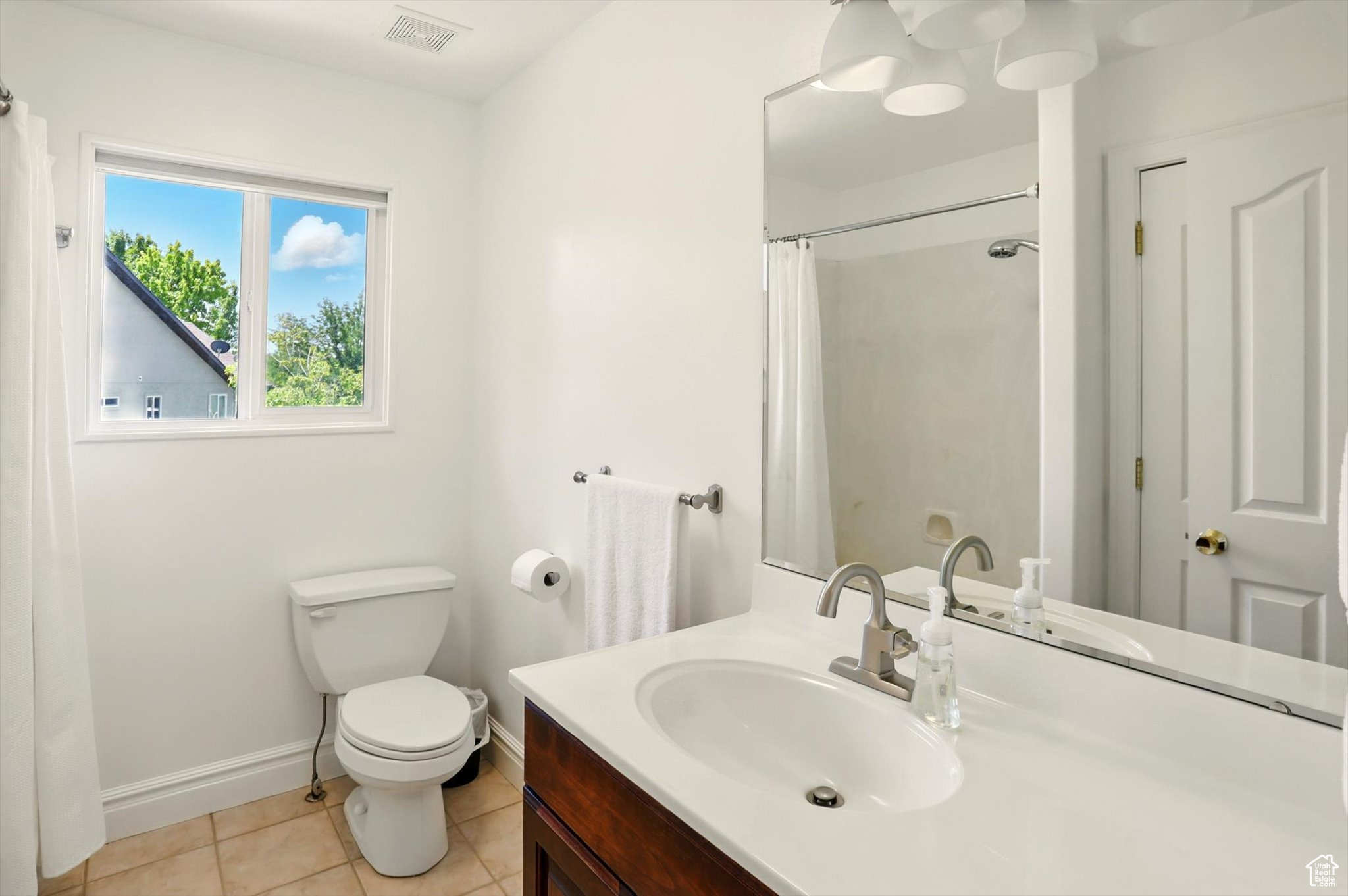 BRENTWOOD - Residential
