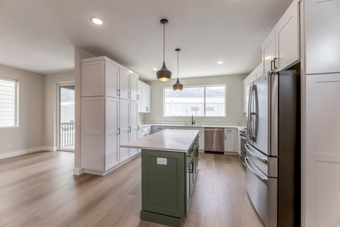 Tiny photo for 92 S 1100 W #4, Farmington, UT 84025 (MLS # 2149691)