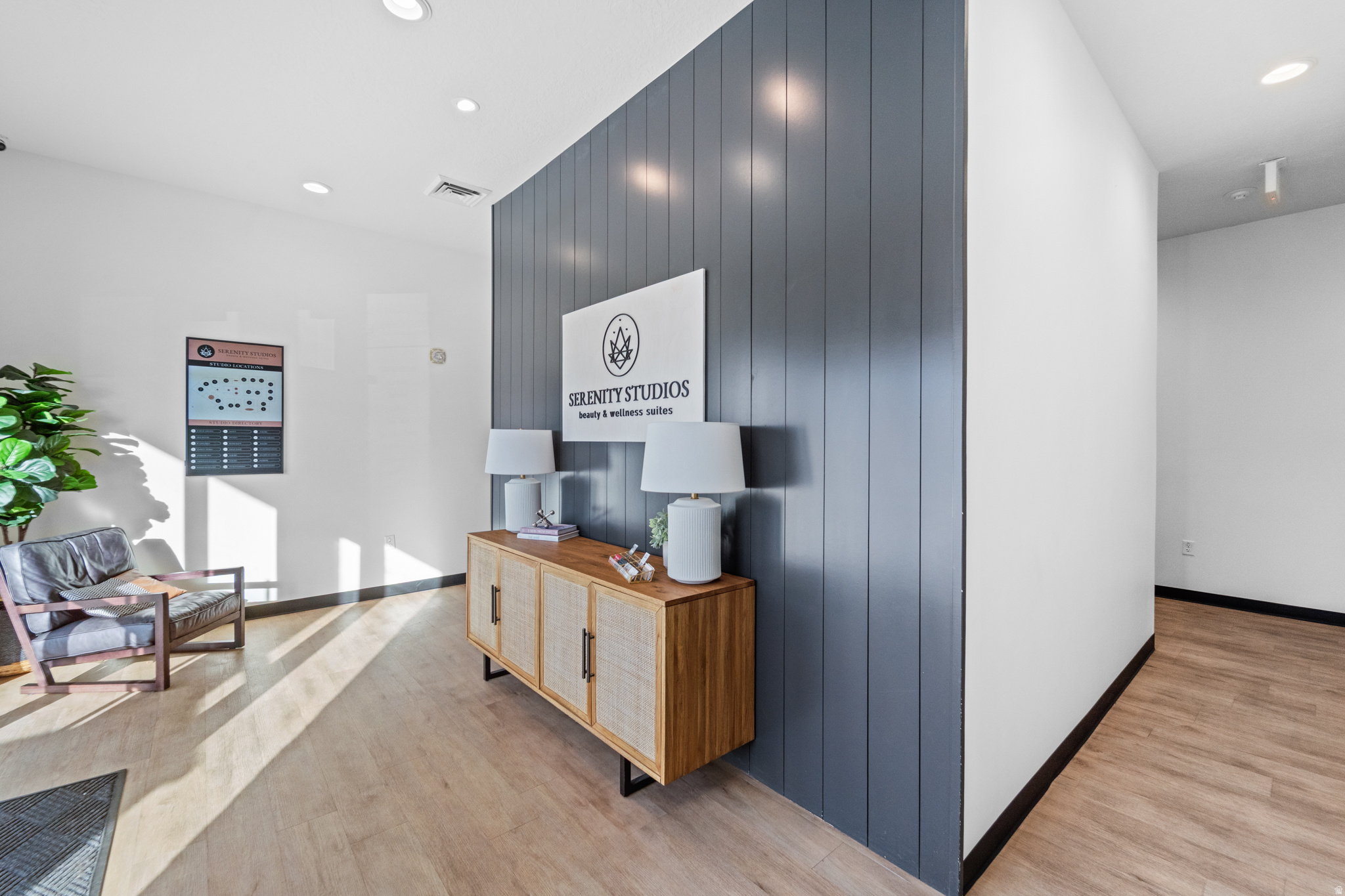 RIDGE - Commercial Sale