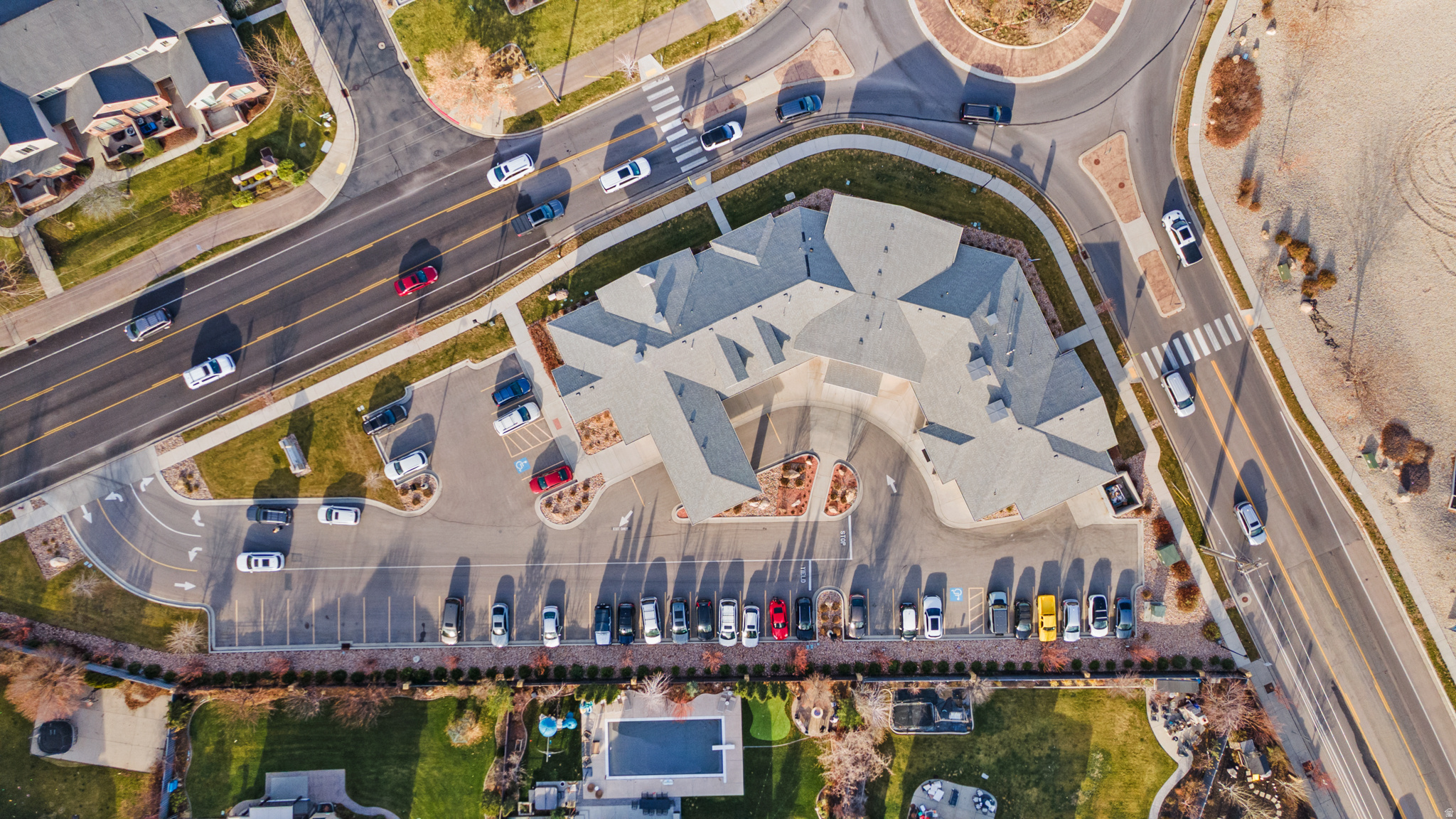 RIDGE - Commercial Sale