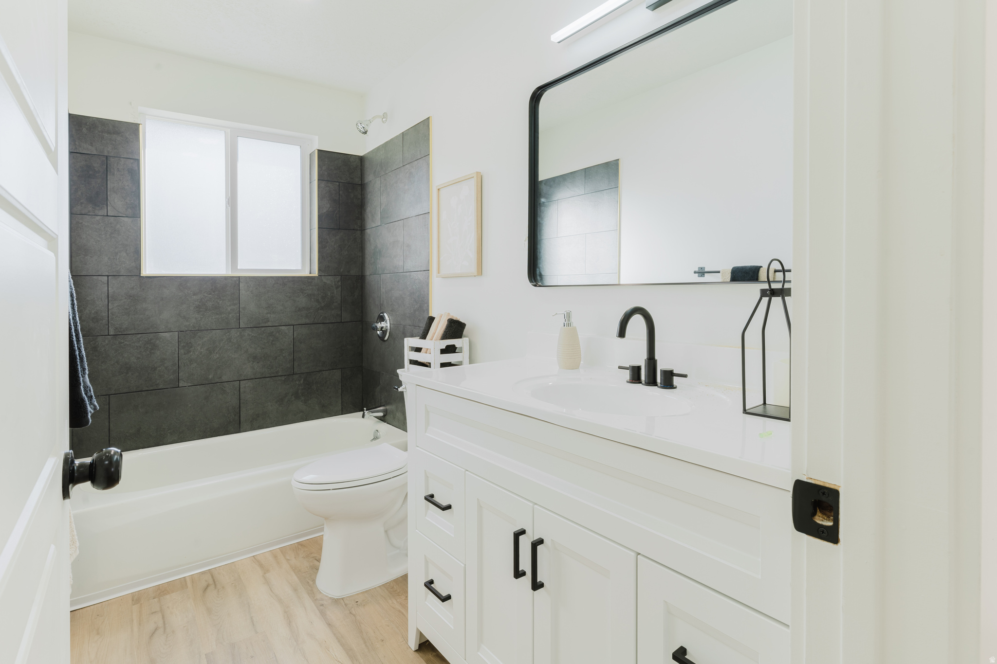 BRIARGATE #3 - Residential