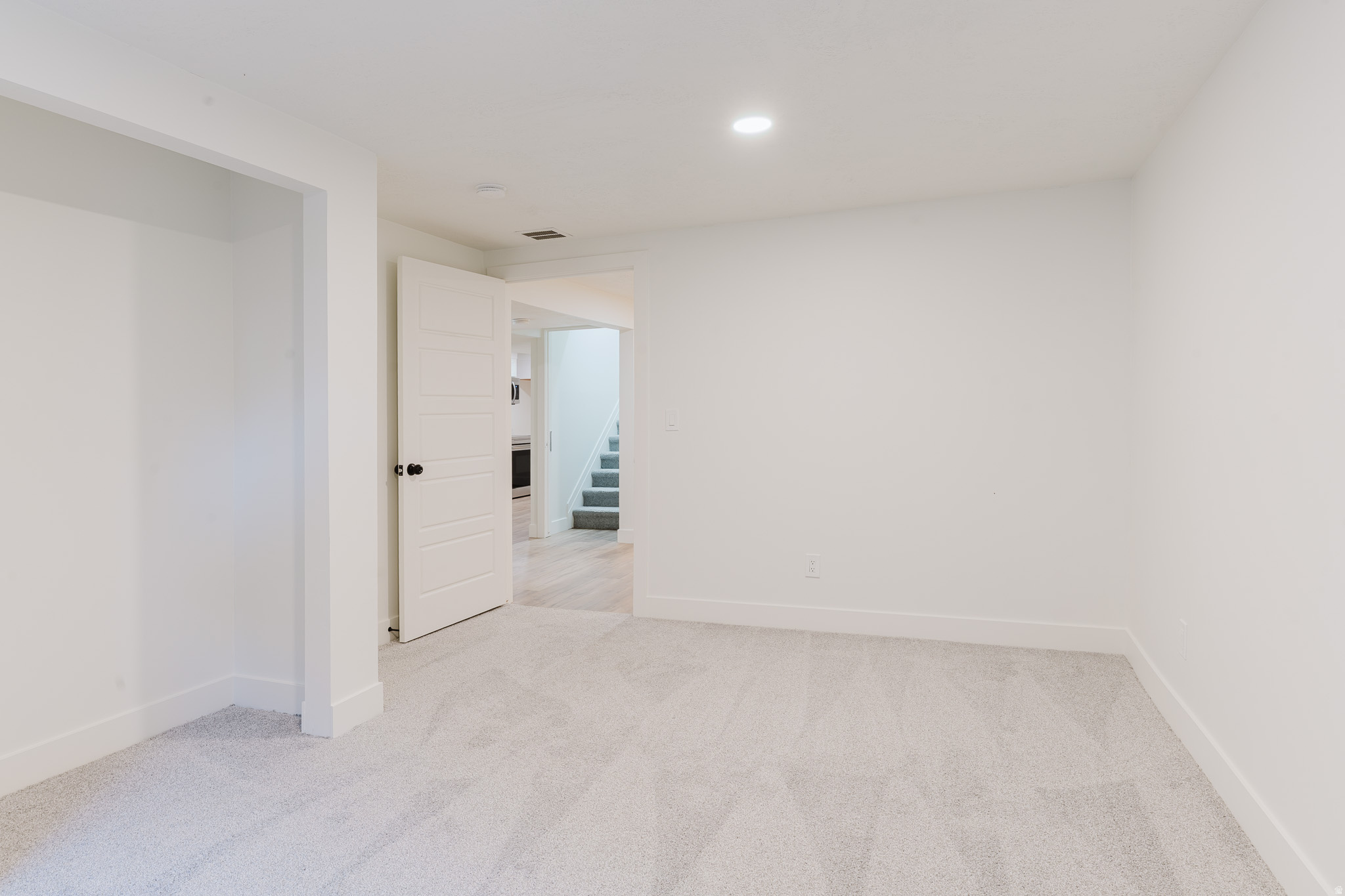 BRIARGATE #3 - Residential