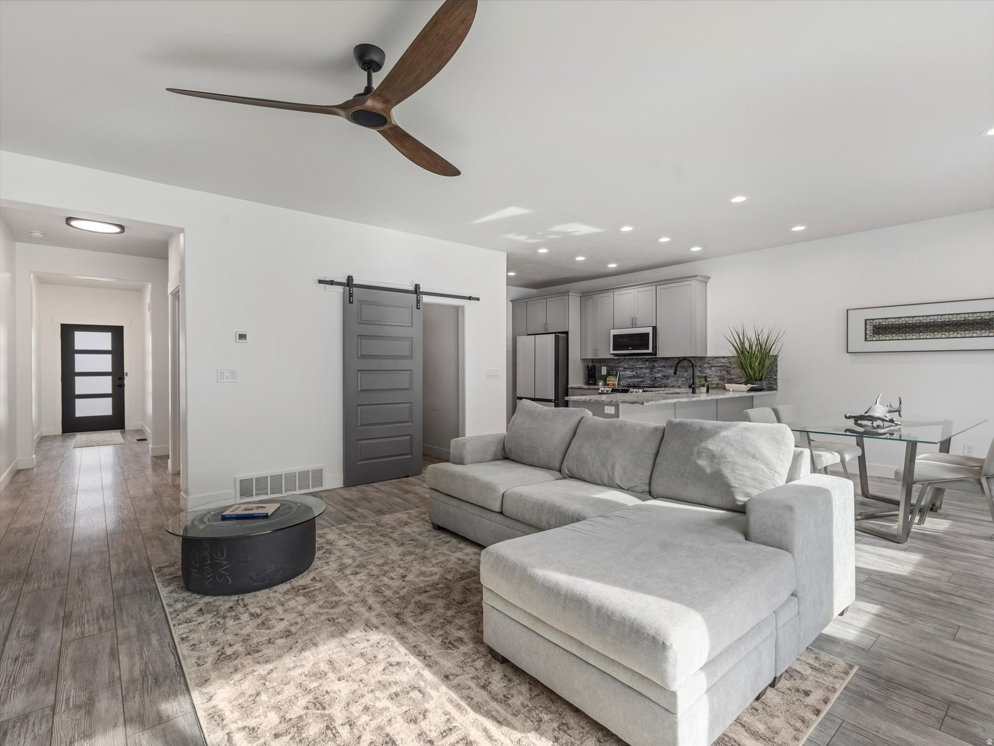 DANSIE PLACE - Residential