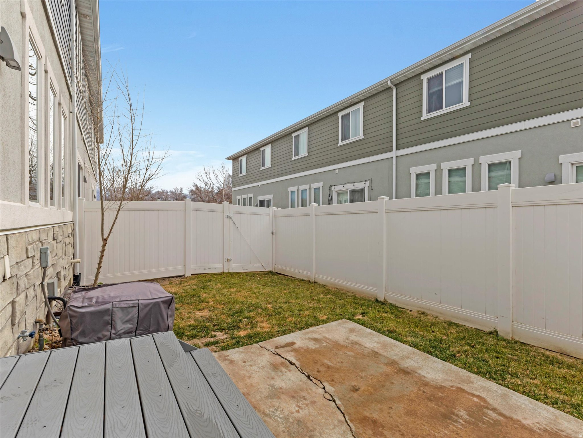 DANSIE PLACE - Residential