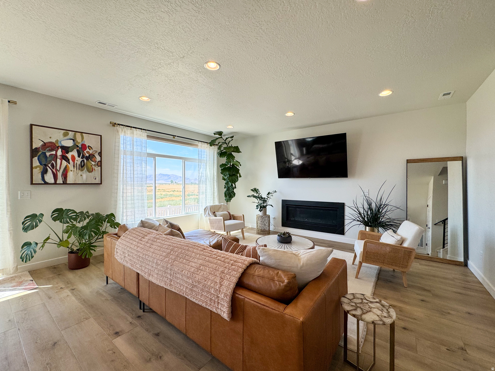 SHORELINE CREEKSIDE - Residential