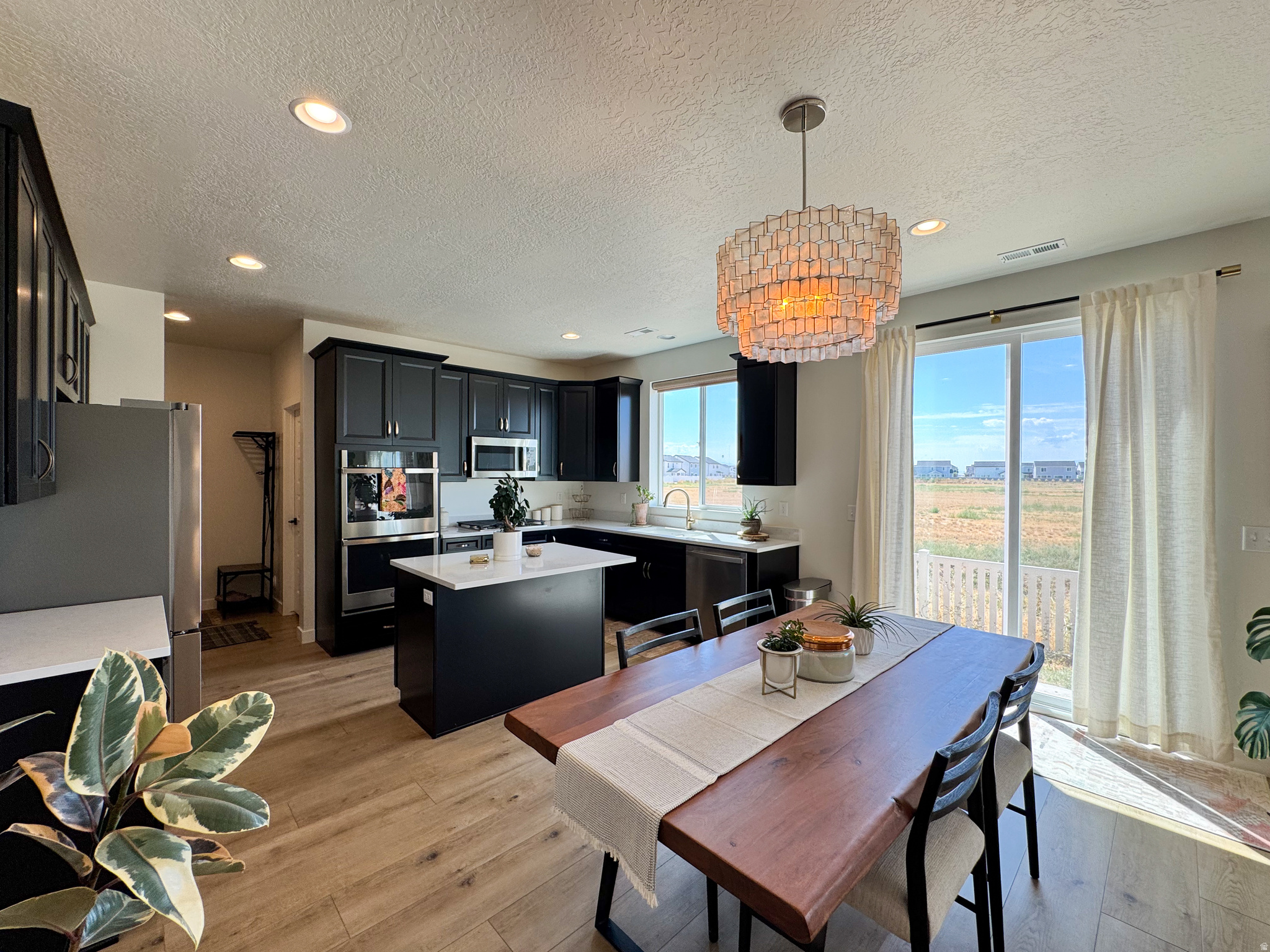 SHORELINE CREEKSIDE - Residential