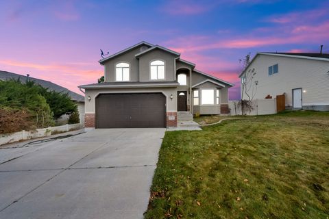 Photo of 6721 S ADVENTURE WAY W, West Jordan, UT 84081 (MLS # 2123994)