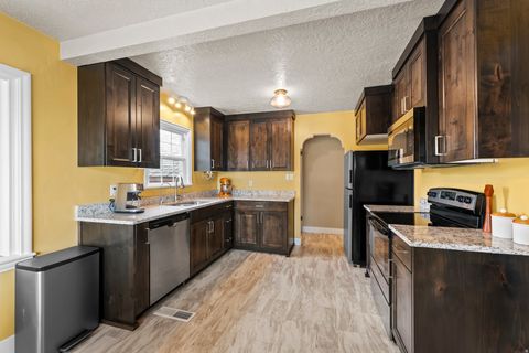 Tiny photo for 2132 PIERCE AVE, Ogden, UT 84401 (MLS # 2147608)