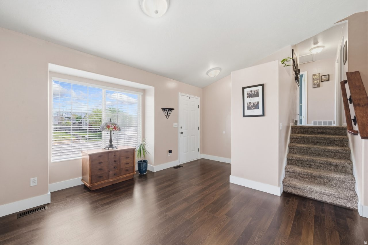 DAWSON ESTATES - Residential