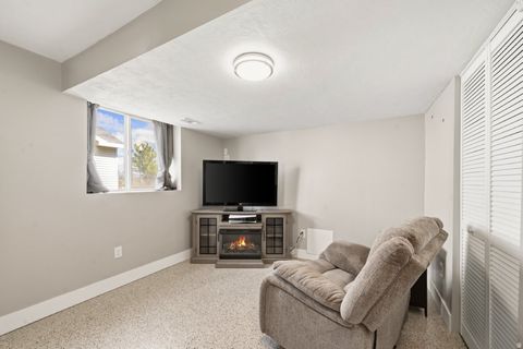 Tiny photo for 2029 N 1720 W, Clinton, UT 84015 (MLS # 2150470)