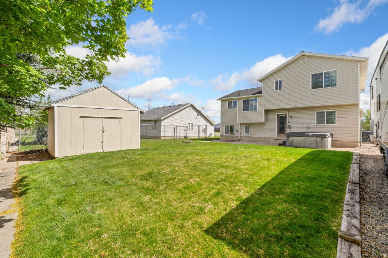 DAWSON ESTATES - Residential