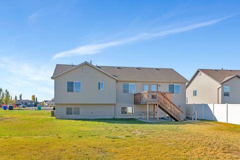 Tiny photo for 4302 W 1550 N, West Point, UT 84015 (MLS # 2120364)