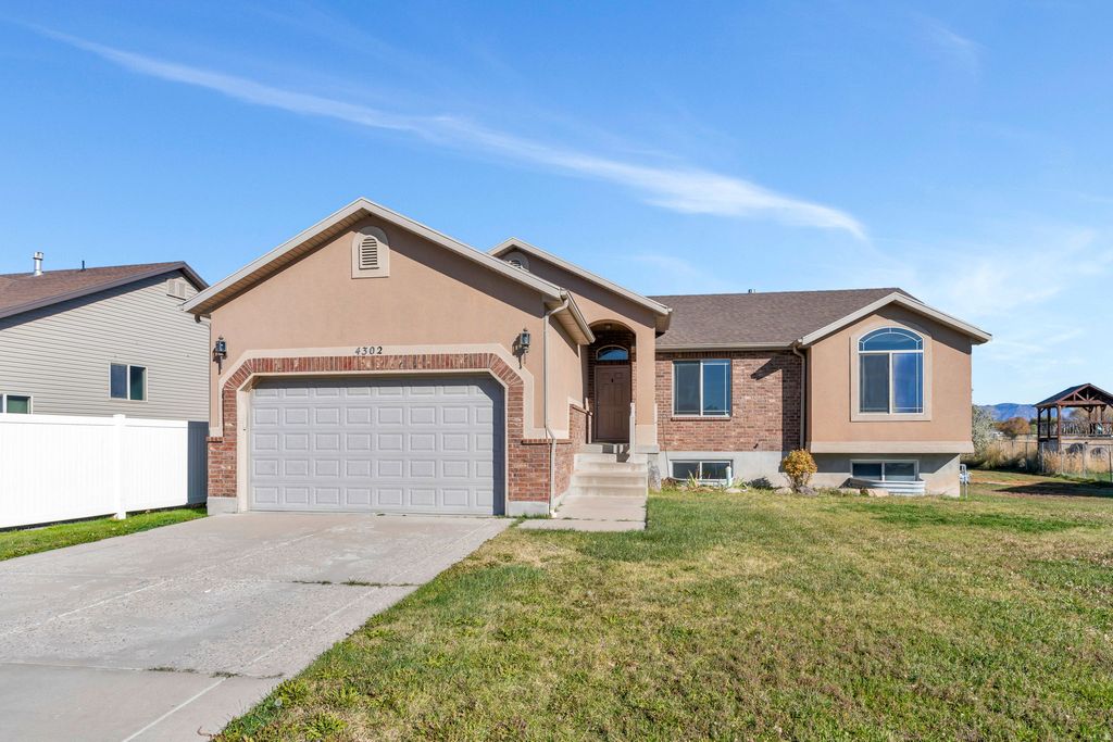 Photo for 4302 W 1550 N, West Point, UT 84015 (MLS # 2120364)