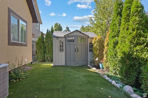 Tiny photo for 10795 N LA COSTA, Cedar Hills, UT 84062 (MLS # 2115938)