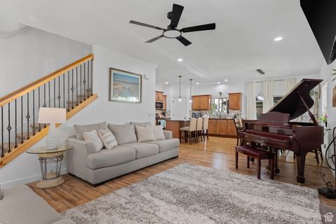 Tiny photo for 10795 N LA COSTA, Cedar Hills, UT 84062 (MLS # 2115938)