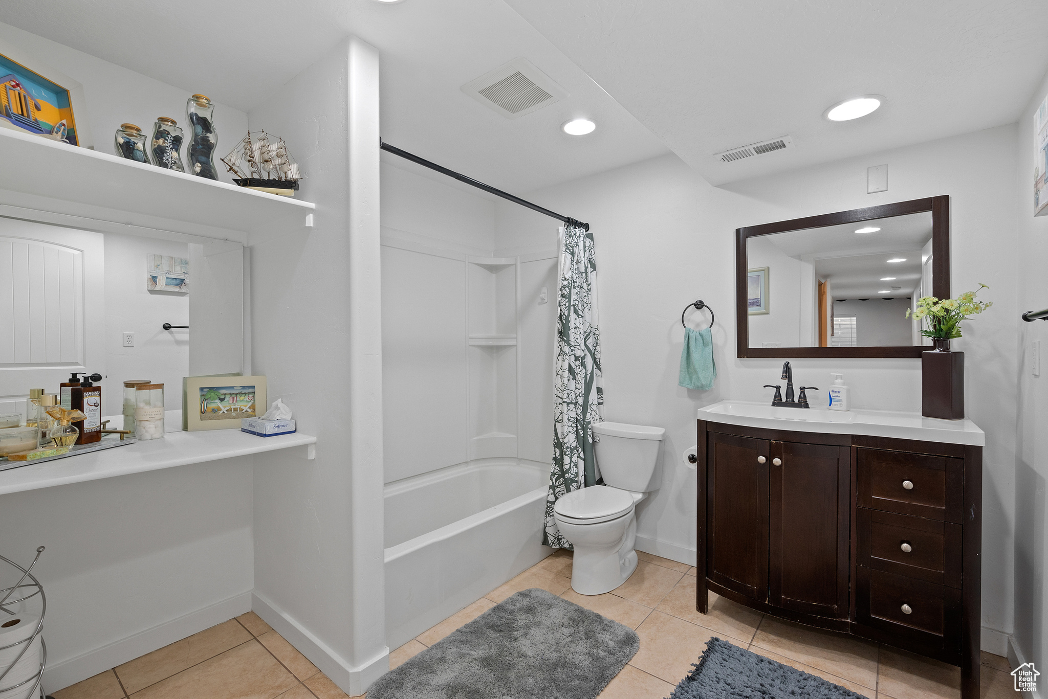 THE CEDARS AT CEDAR HILLS - Residential