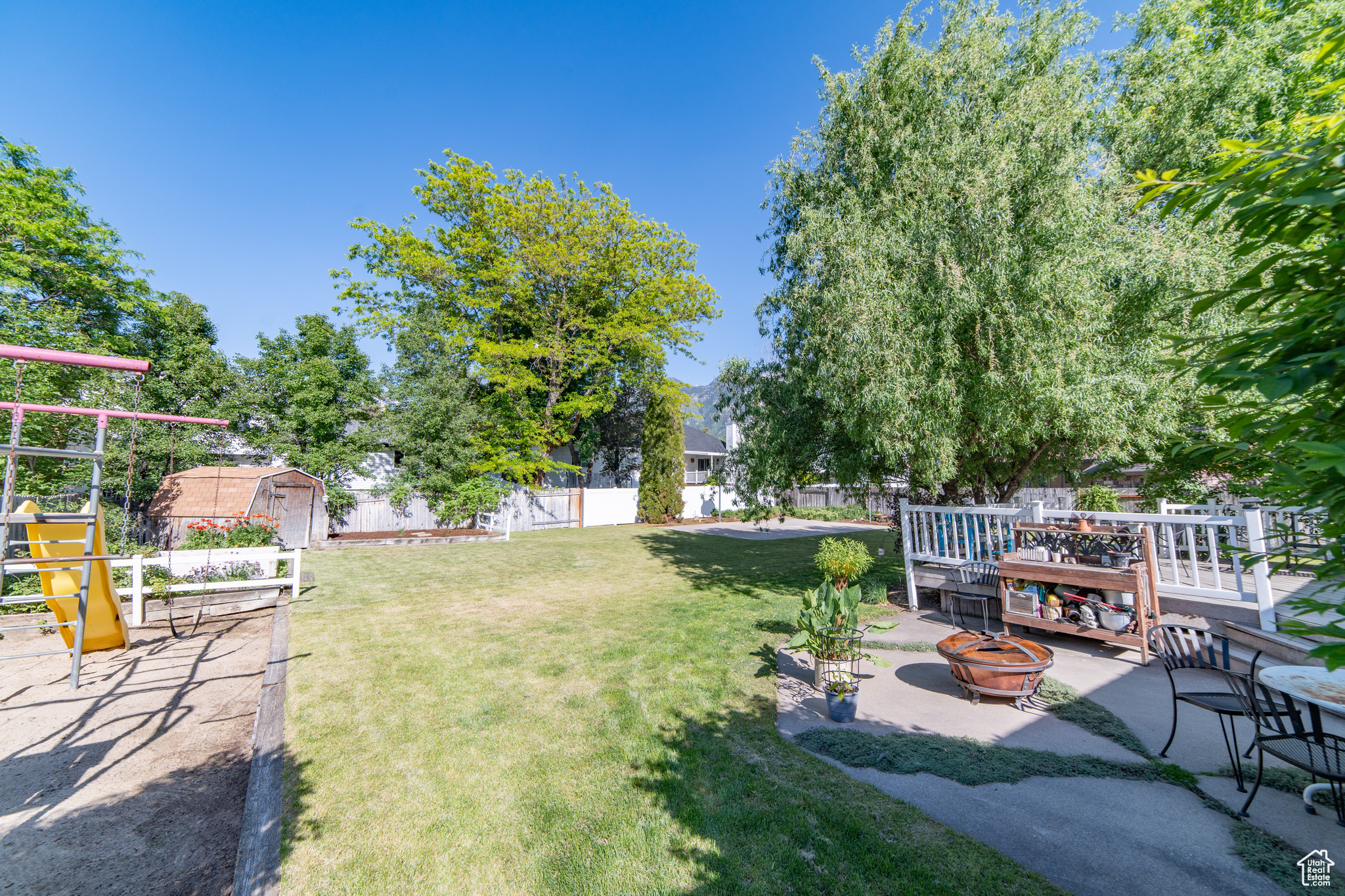 WHITE CITY - Residential