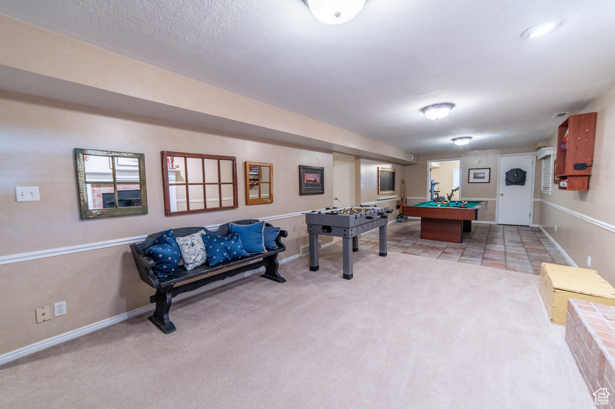 WHITE CITY - Residential