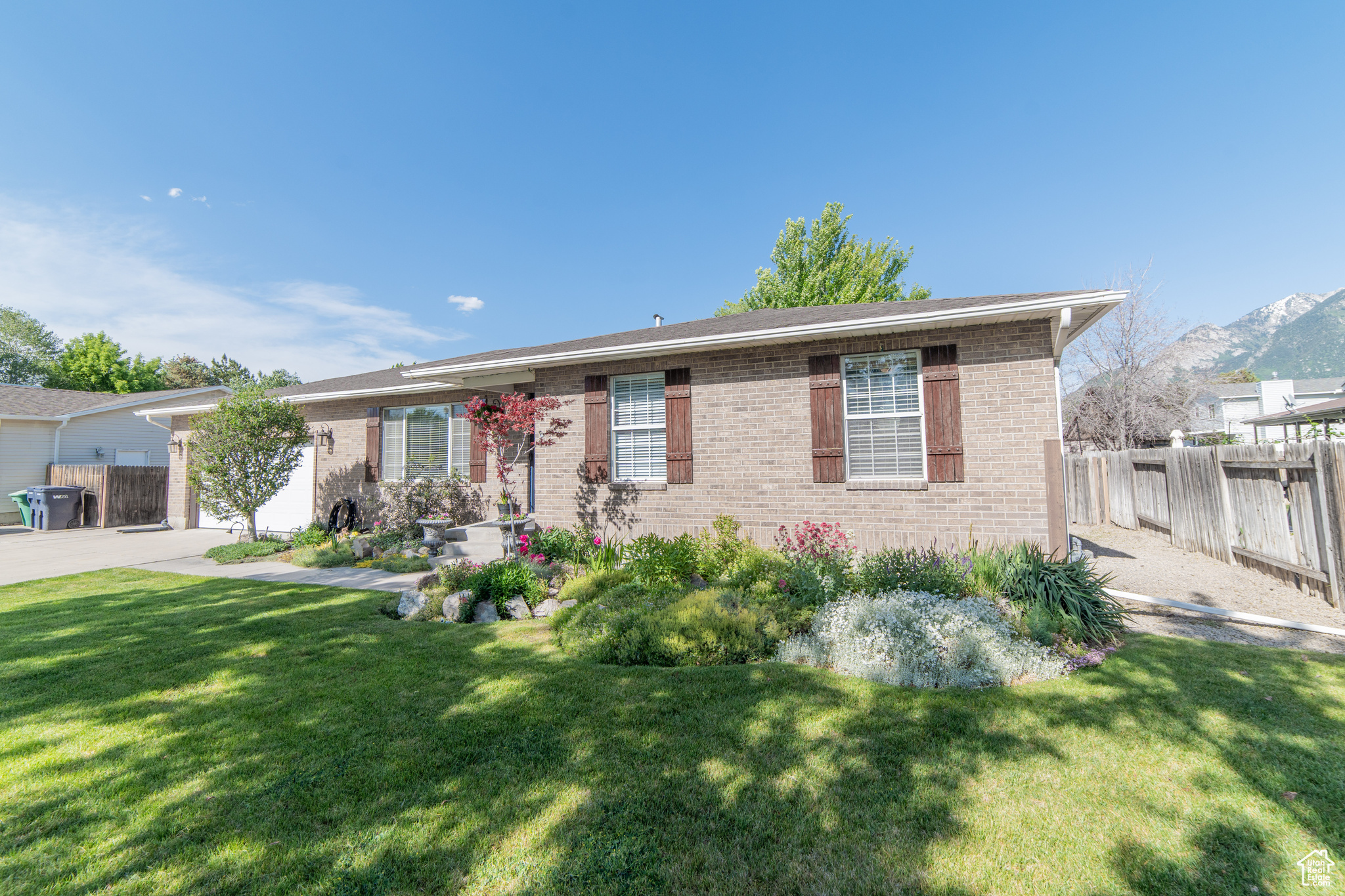 WHITE CITY - Residential