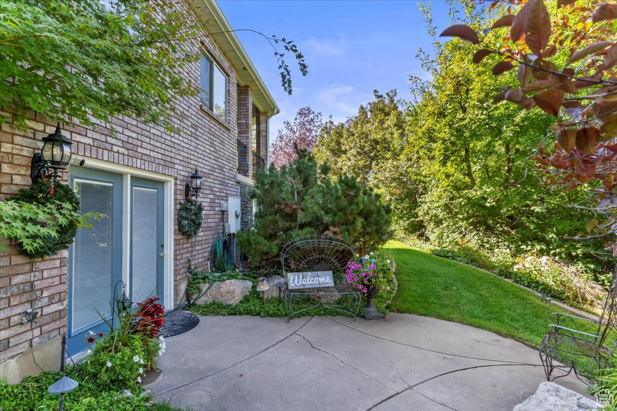 DREAMS END - Residential