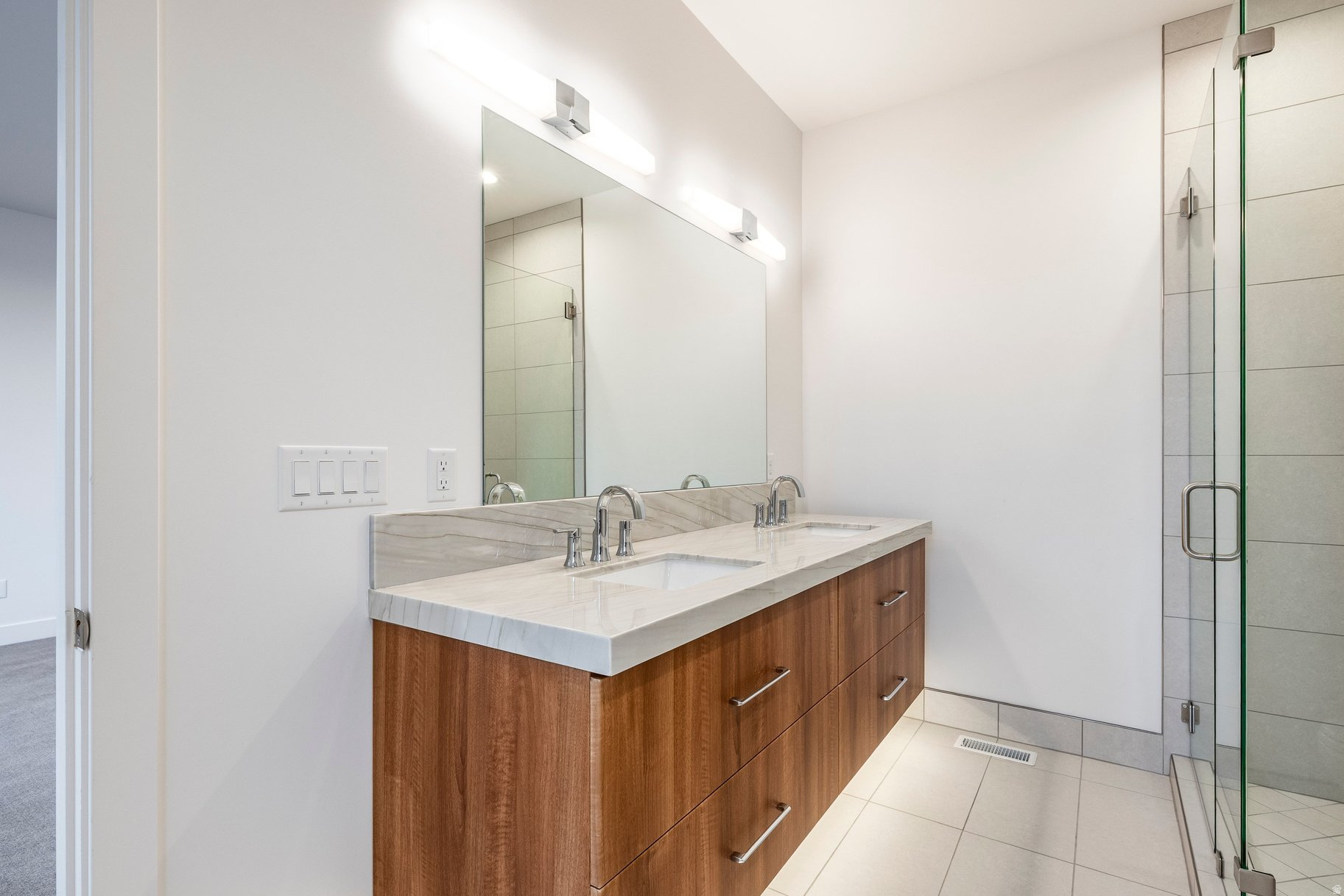 EAST CAPITOL GARDENS - Residential Income