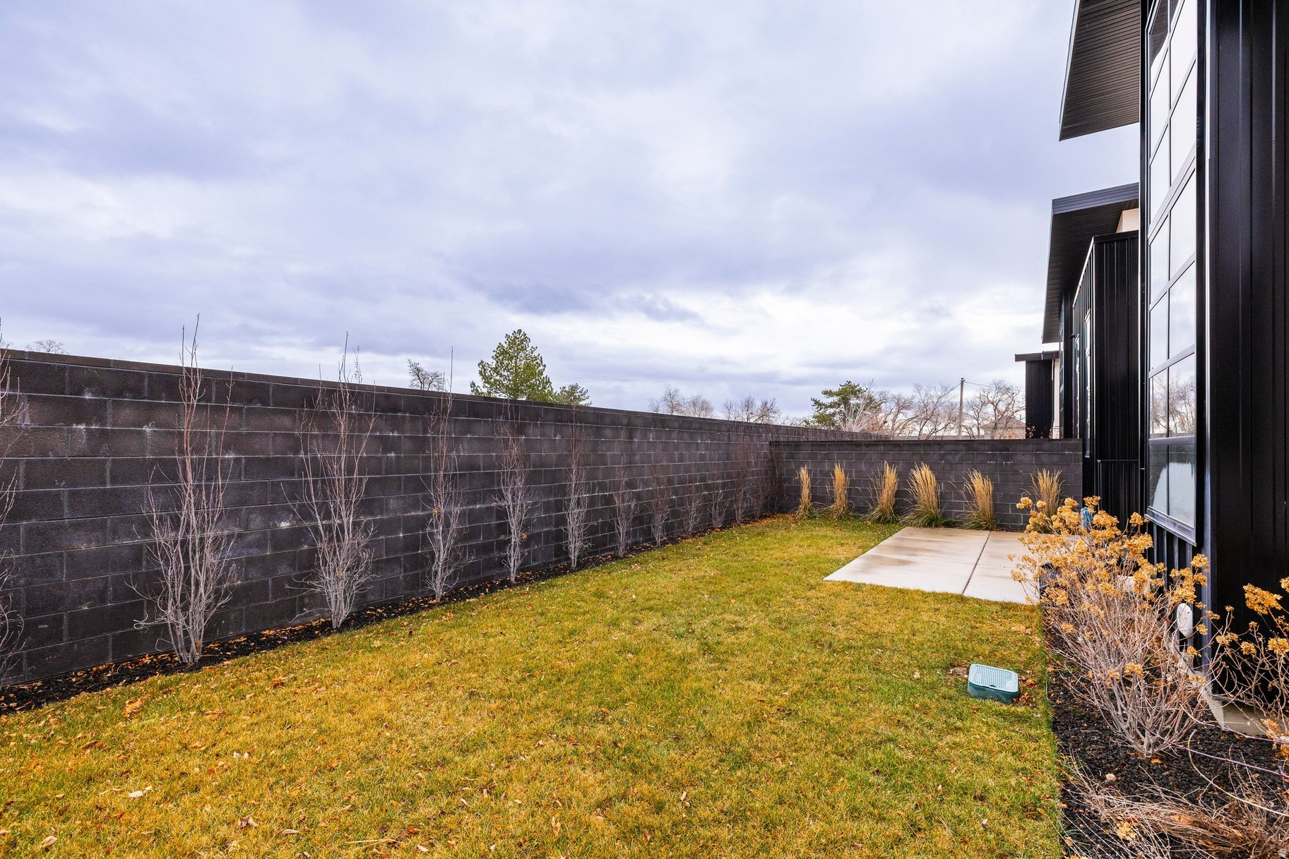 EAST CAPITOL GARDENS - Residential Income