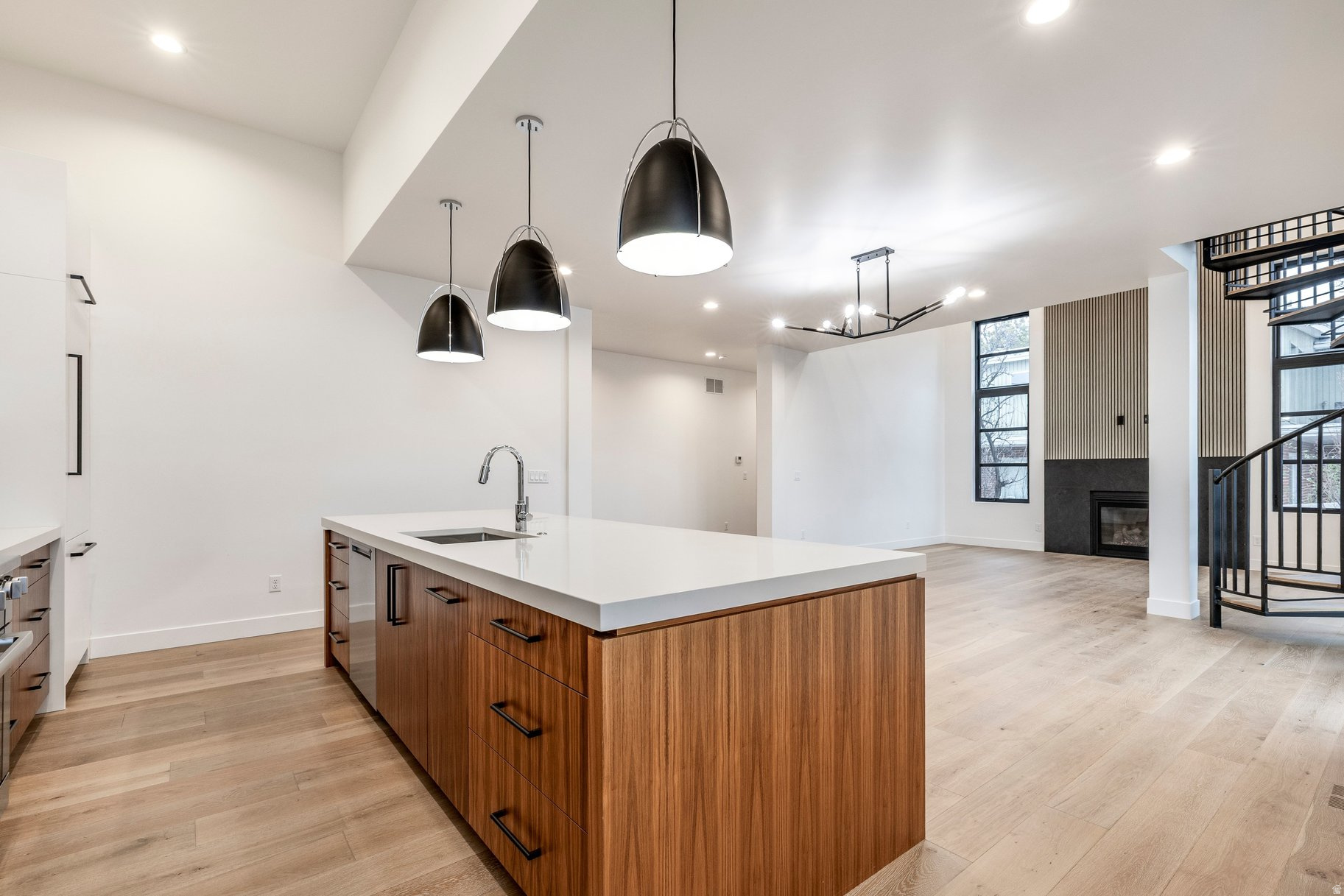 EAST CAPITOL GARDENS - Residential Income