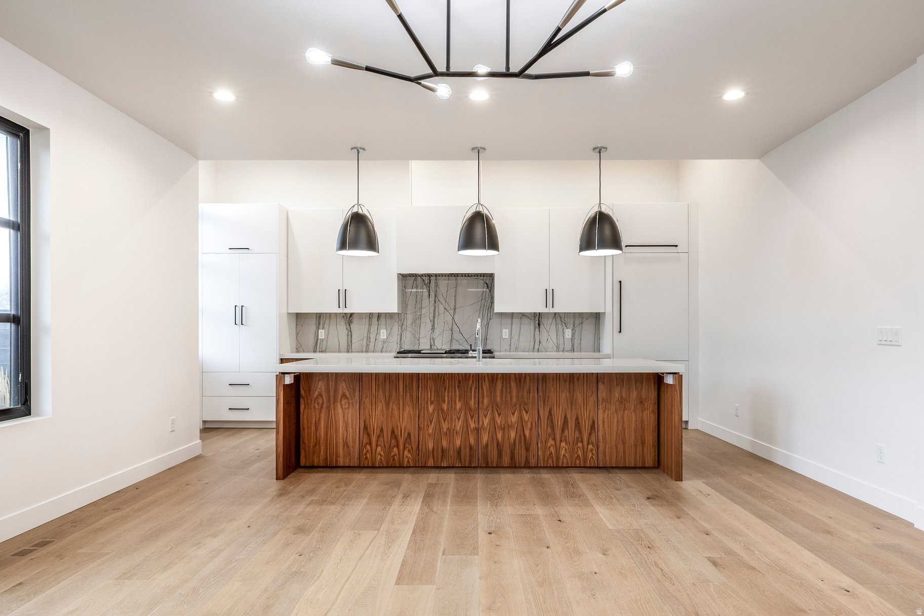 EAST CAPITOL GARDENS - Residential Income