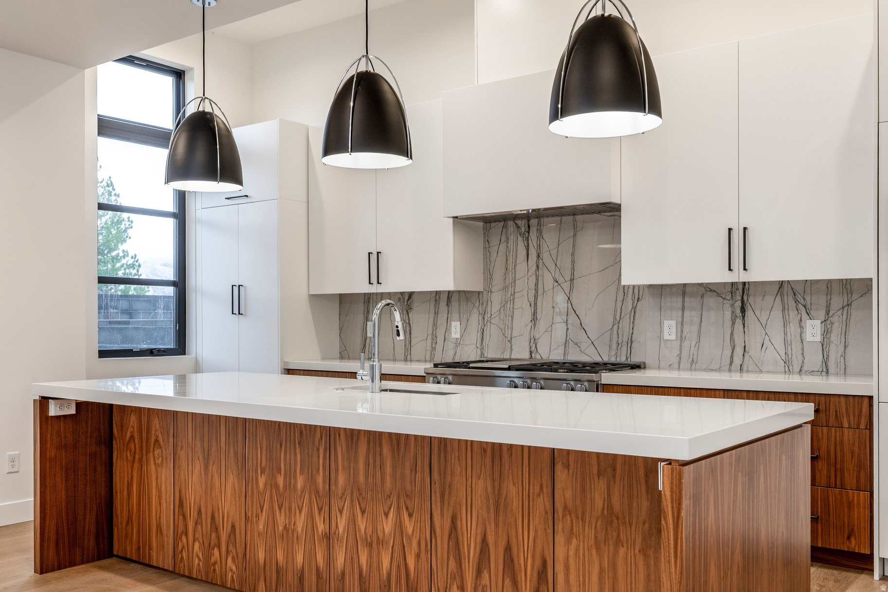 EAST CAPITOL GARDENS - Residential Income