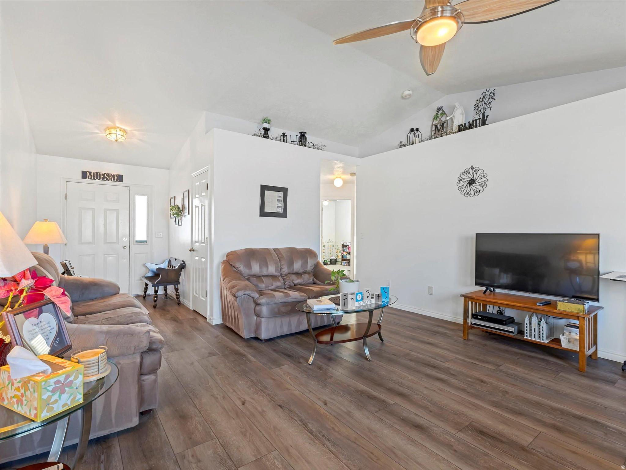 VISTA MEADOWS - Residential