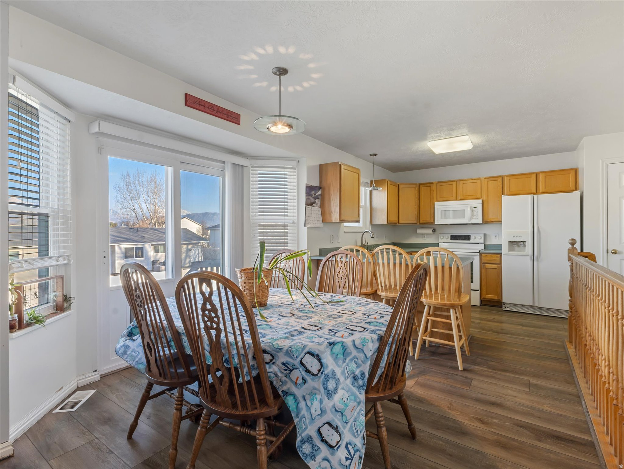 VISTA MEADOWS - Residential