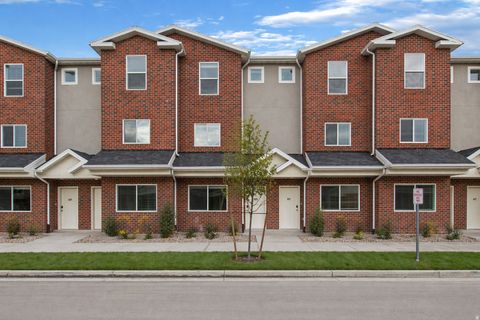 Townhouse For Sale - 445 W 980<br/> Ogden, UT 84404