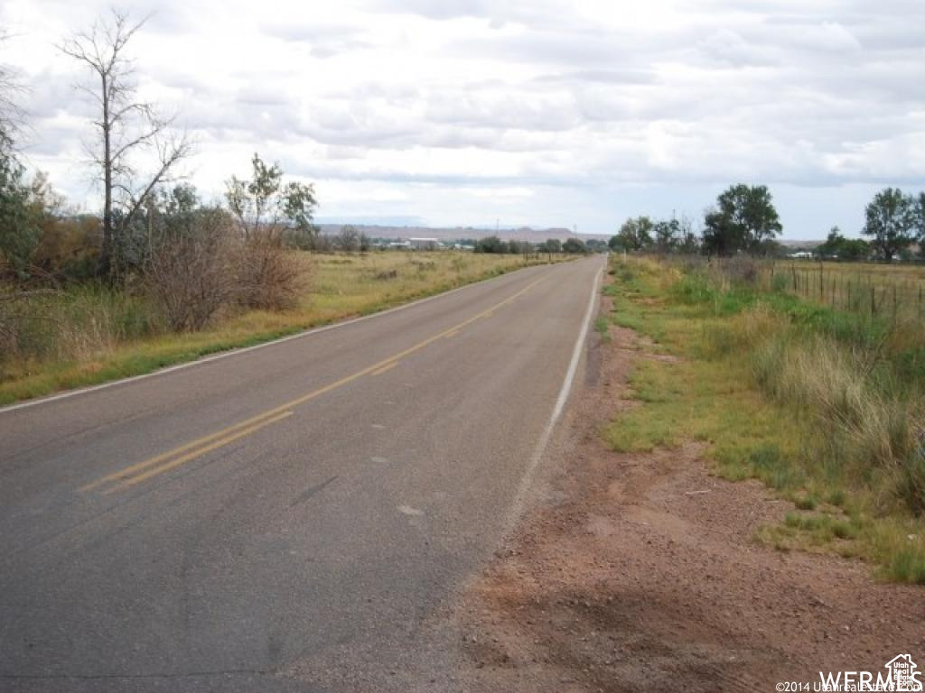 AIRPORT MEADOWS - Land