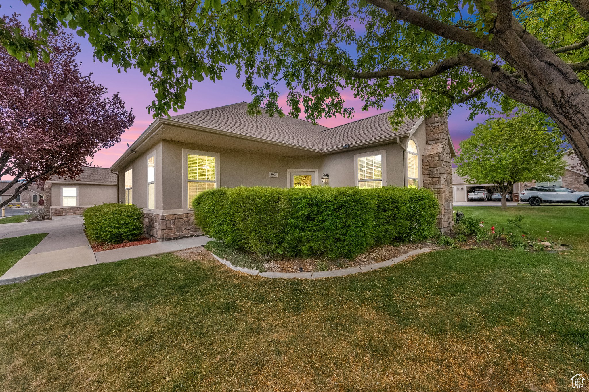 6953 S Country Home Ln, West Jordan, Utah image 1