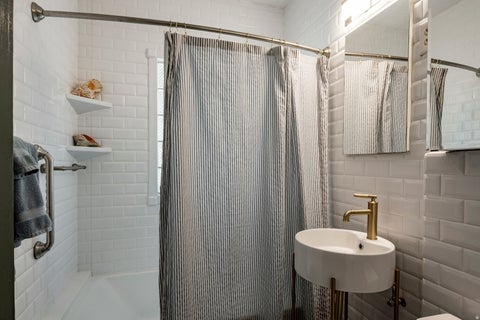 Tiny photo for 1239 E ROOSEVELT AVE S, Salt Lake City, UT 84105 (MLS # 2185797)
