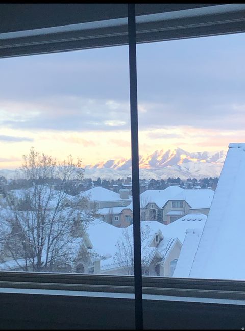 Tiny photo for 3261 E LANTERN HILL CT, Cottonwood Heights, UT 84093 (MLS # 2123797)