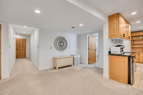 Tiny photo for 3261 E LANTERN HILL CT, Cottonwood Heights, UT 84093 (MLS # 2123797)